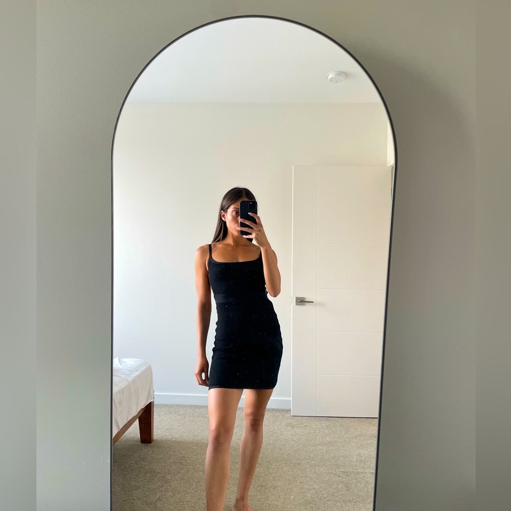 Tiger Mist bodycon mini black dress 🌹